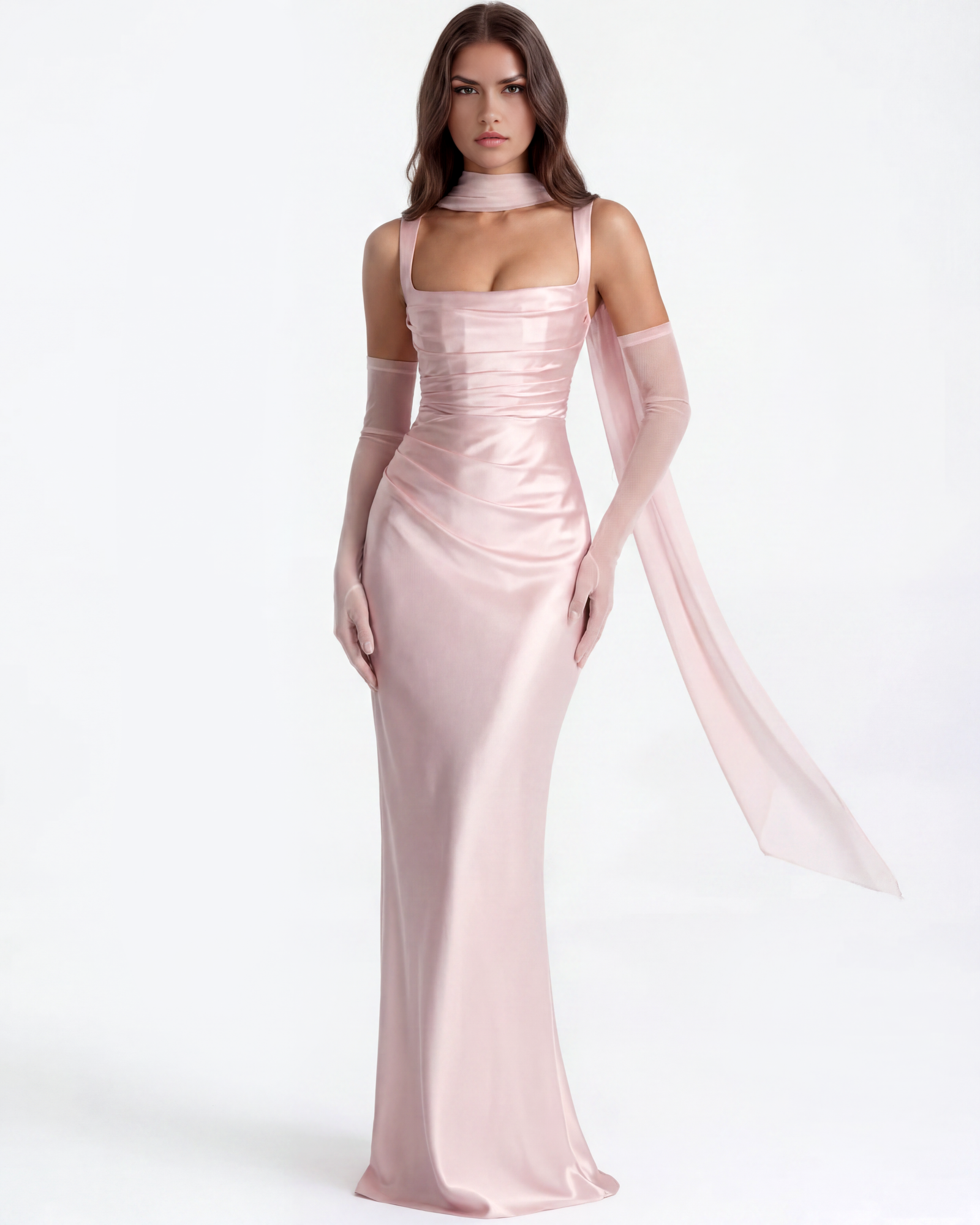 Vestido largo satinado con escote cuadrado