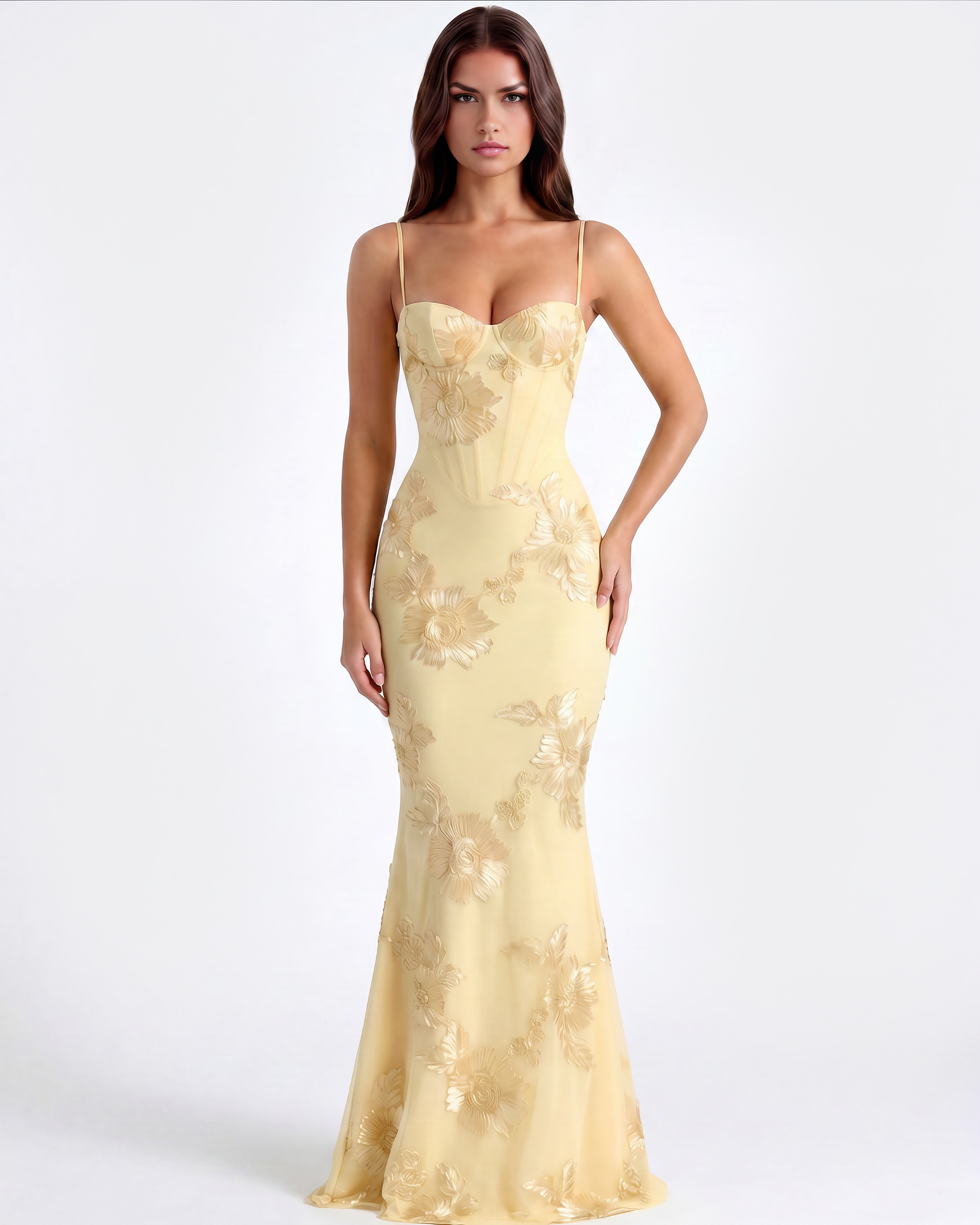 Vestido largo con corsé floral bordado