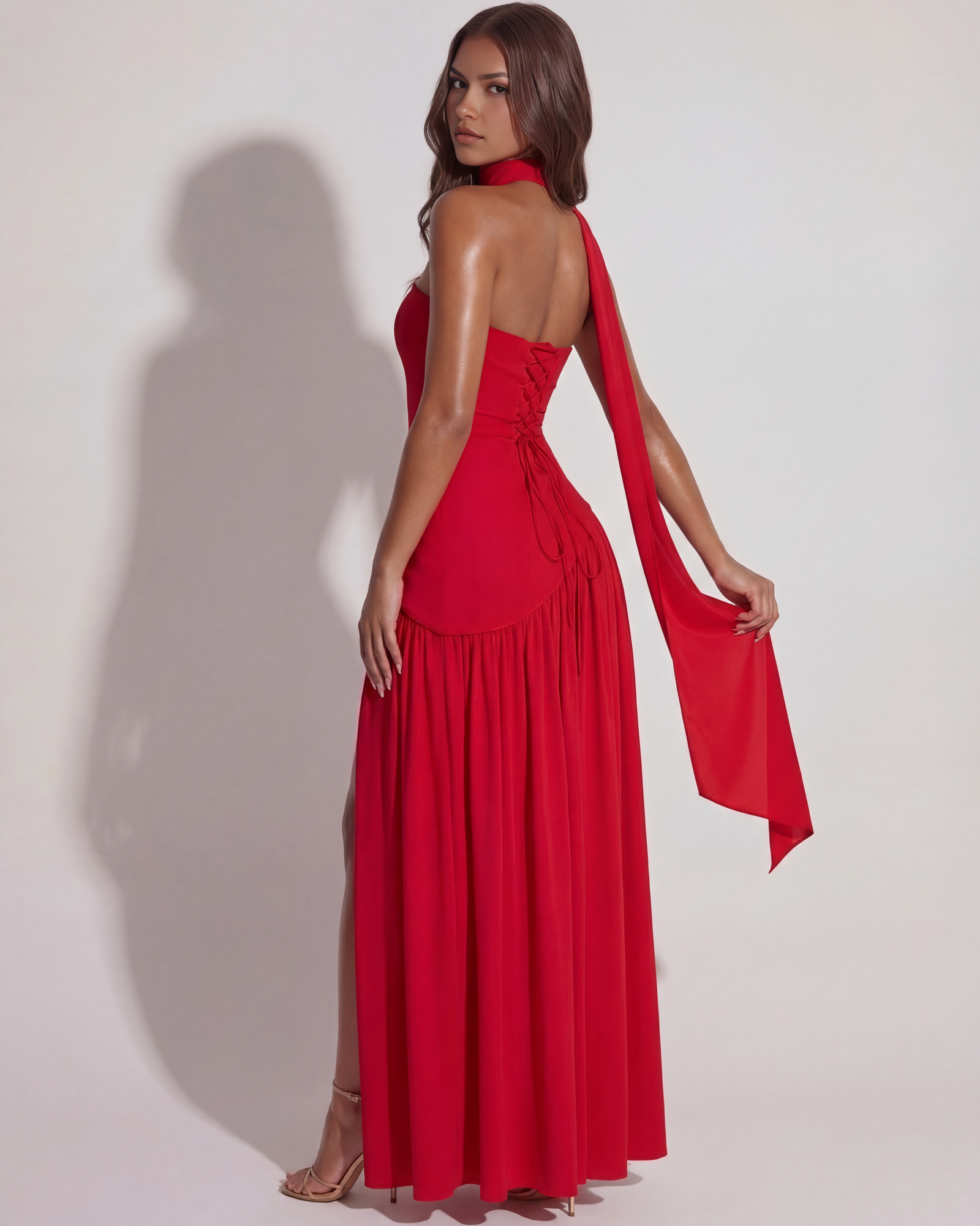 Vestido largo palabra de honor con abertura