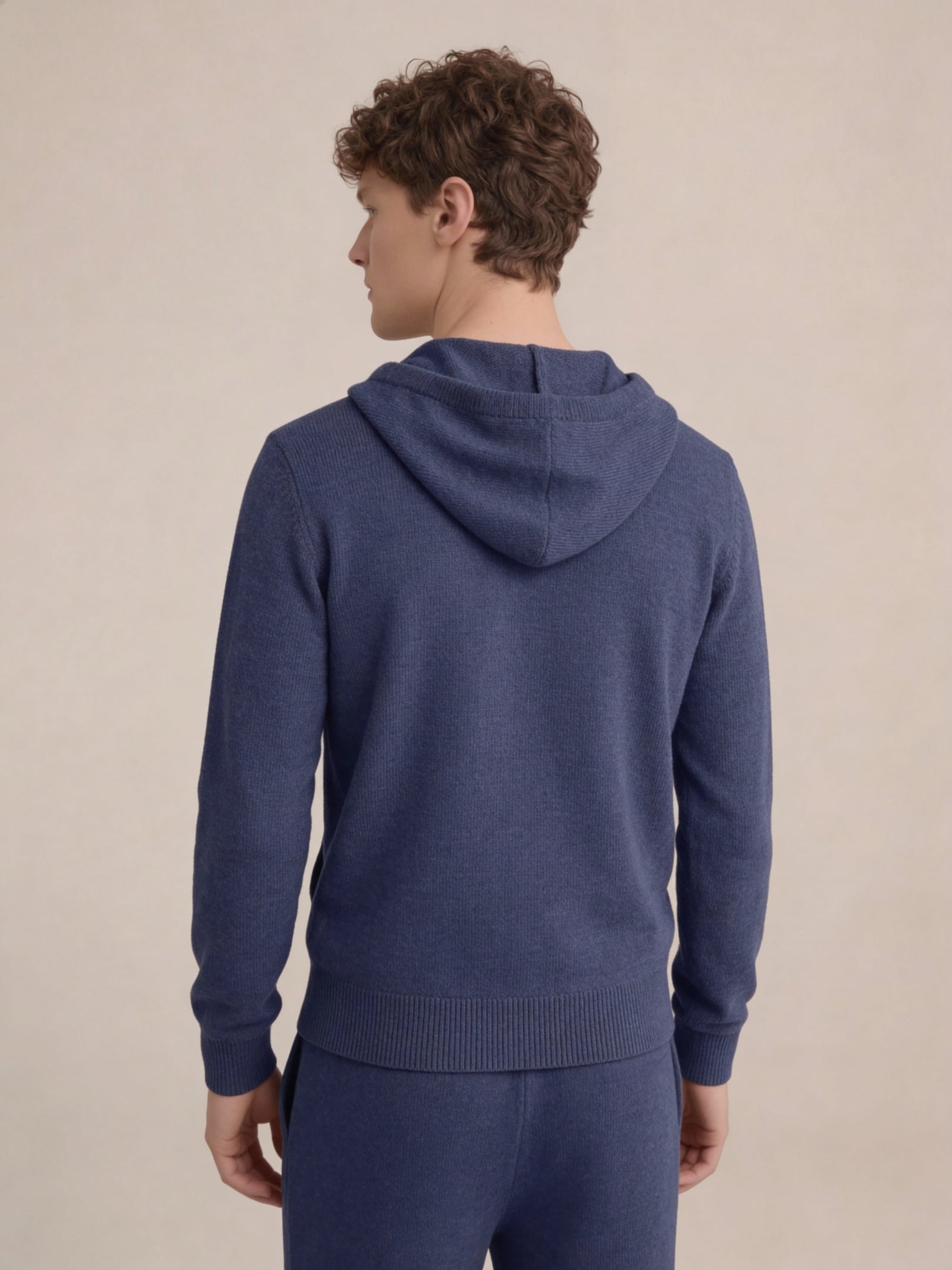 Conjunto de Firma Azul Marino con Capucha