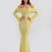 Vestido largo de encaje con escote bardot