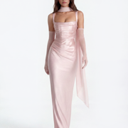 Vestido largo satinado con escote cuadrado