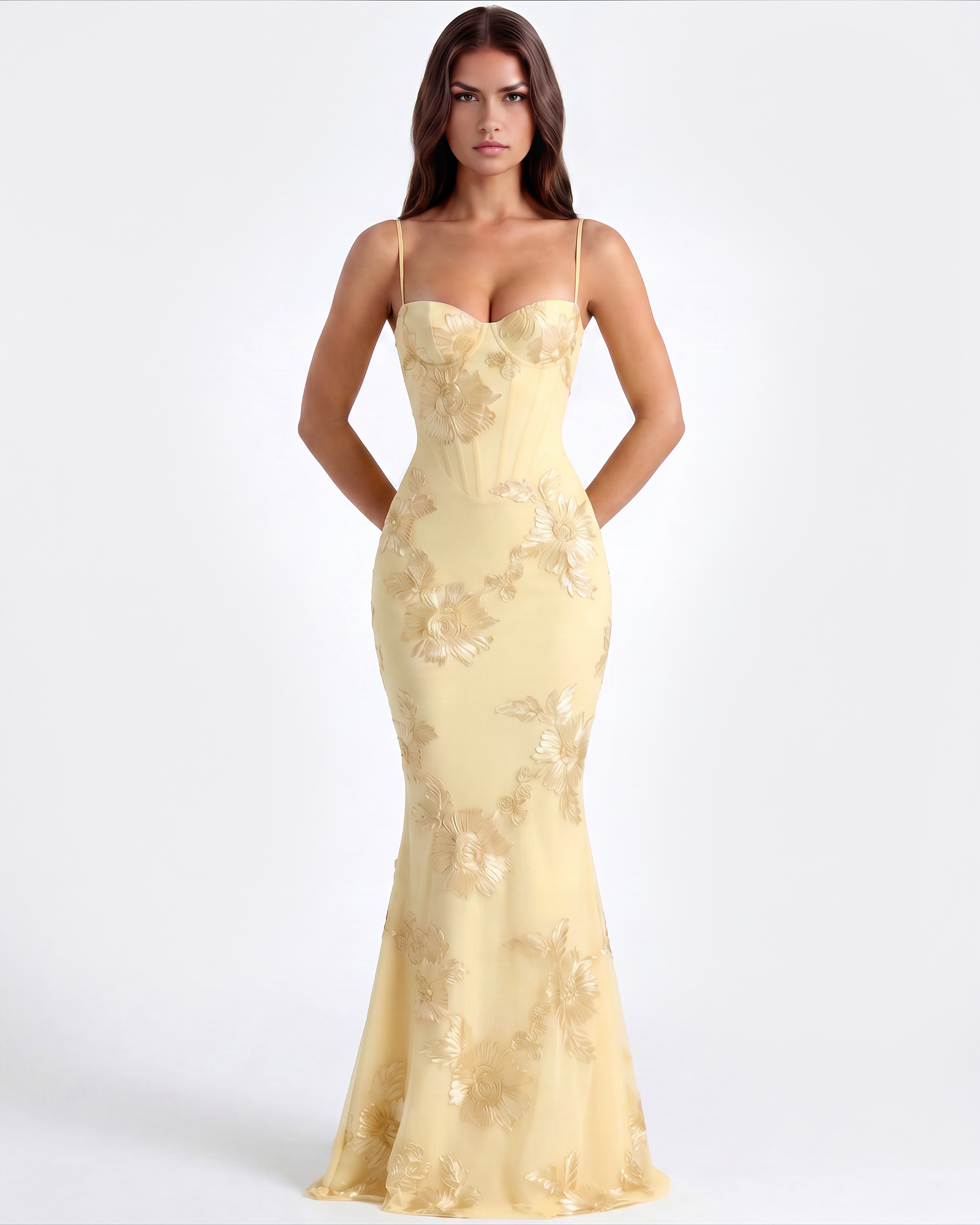 Vestido largo con corsé floral bordado