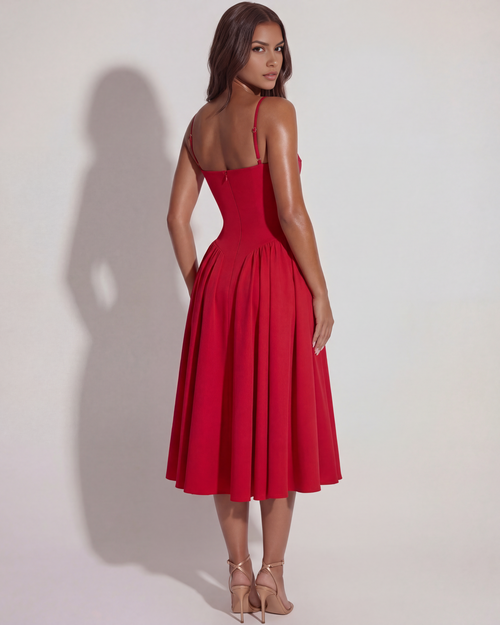 Vestido midi con corsé y falda fluida