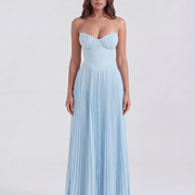 Vestido largo plisado con escote palabra de honor