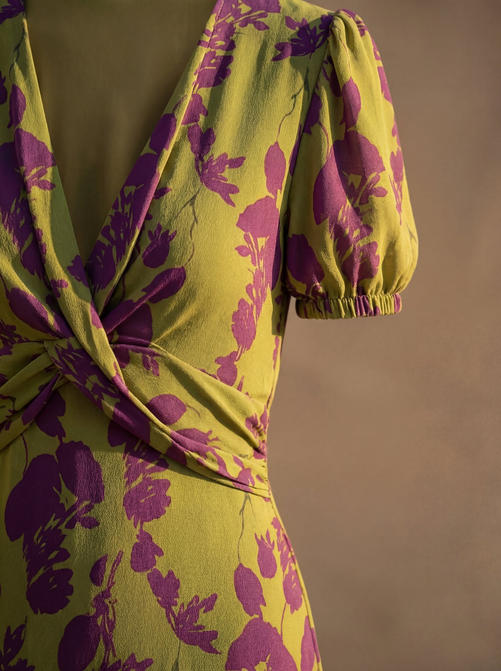 Vestido Maxi Floral con Caída Fluida