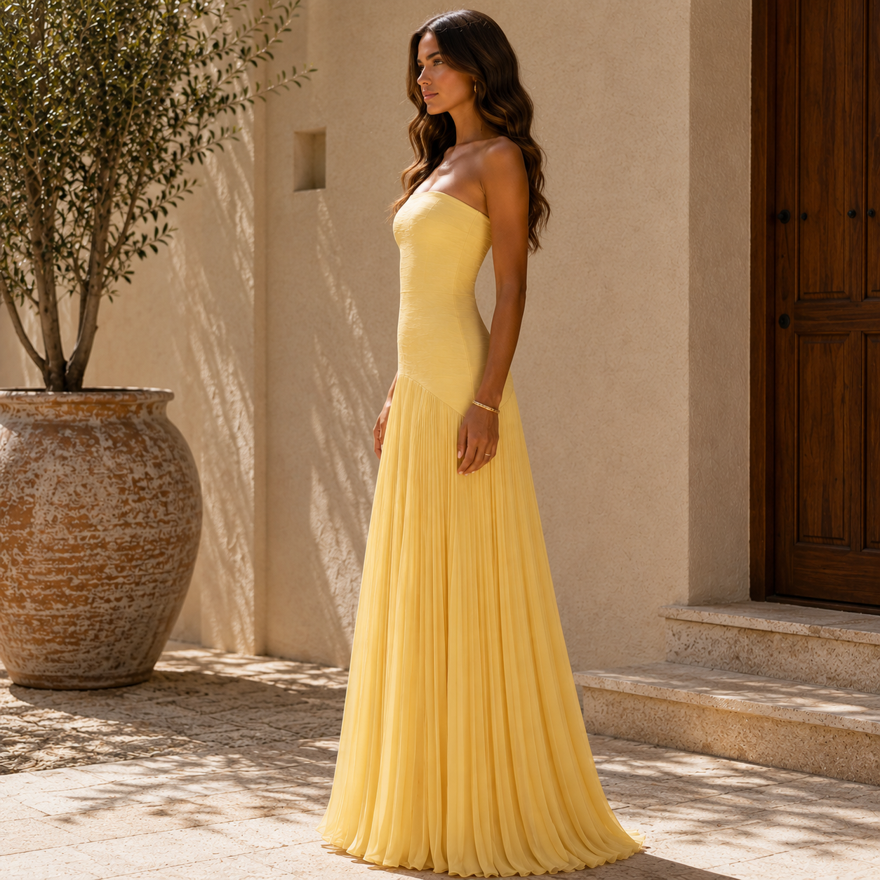 Vestido con diseño de hombros descubiertos