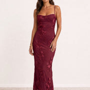 Vestido largo bordado con tirantes
