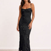 Vestido largo bordado con tirantes