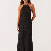 Vestido largo halter con textura plisada