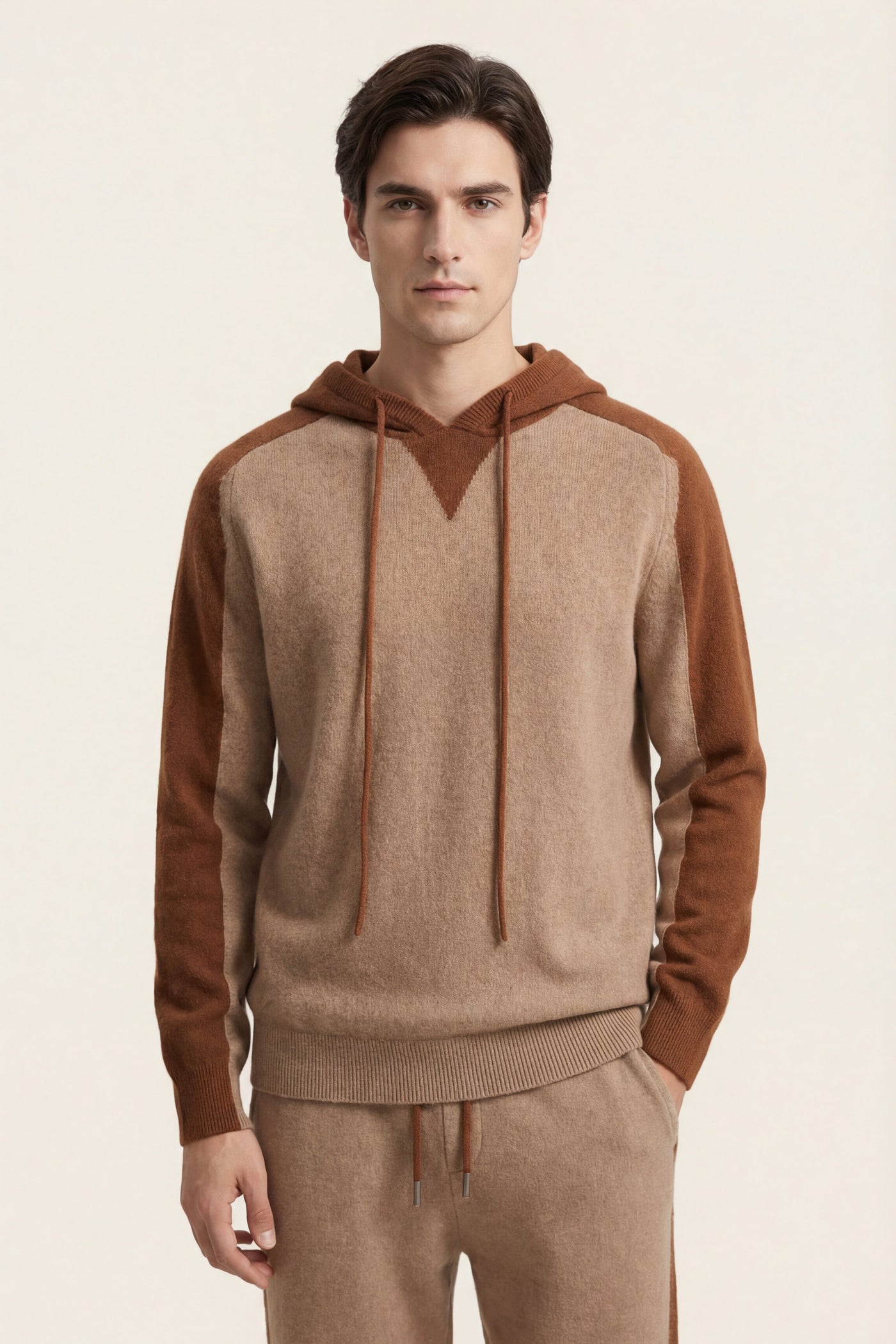Conjunto de Firma Beige con Capucha
