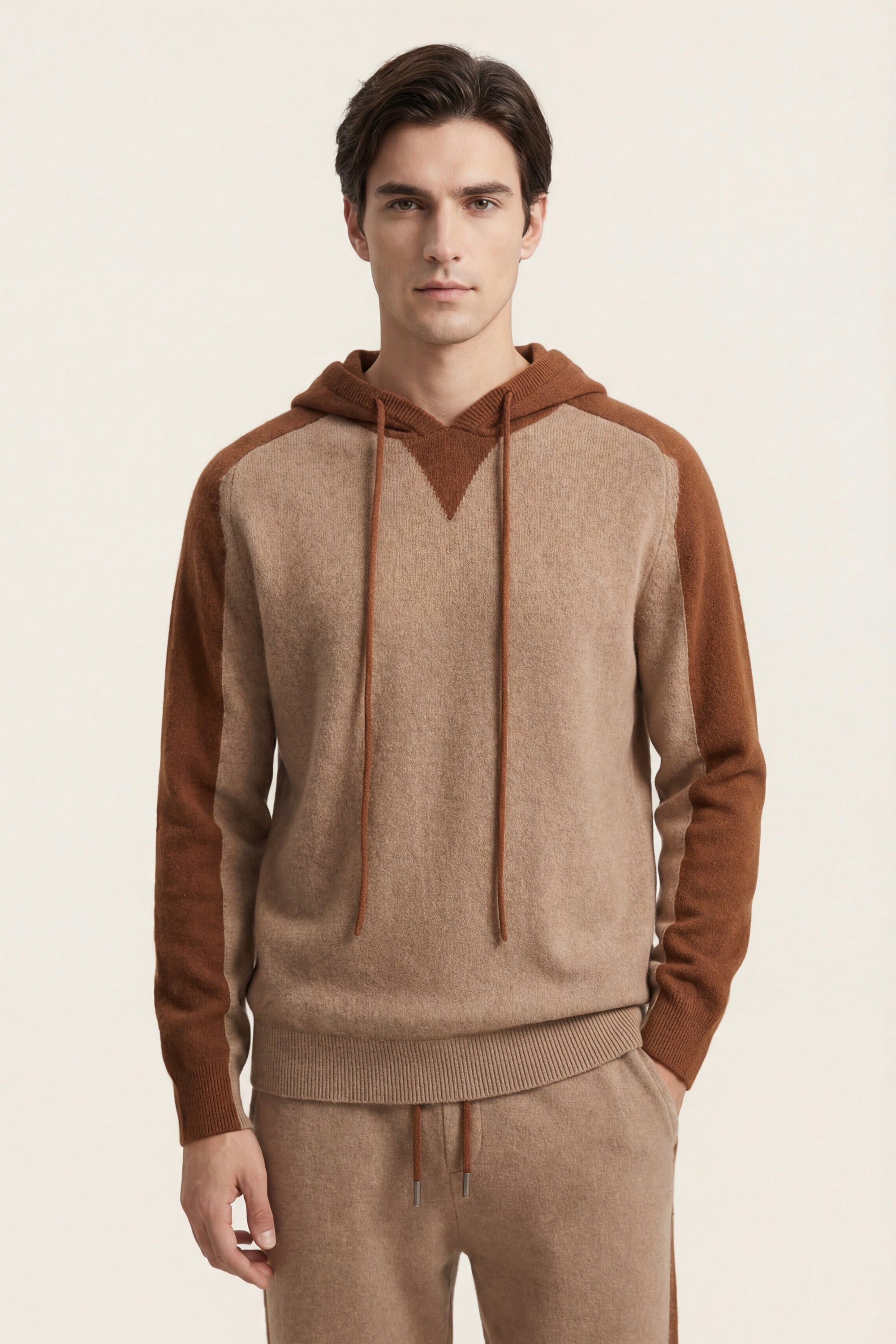 Conjunto de Firma Beige con Capucha