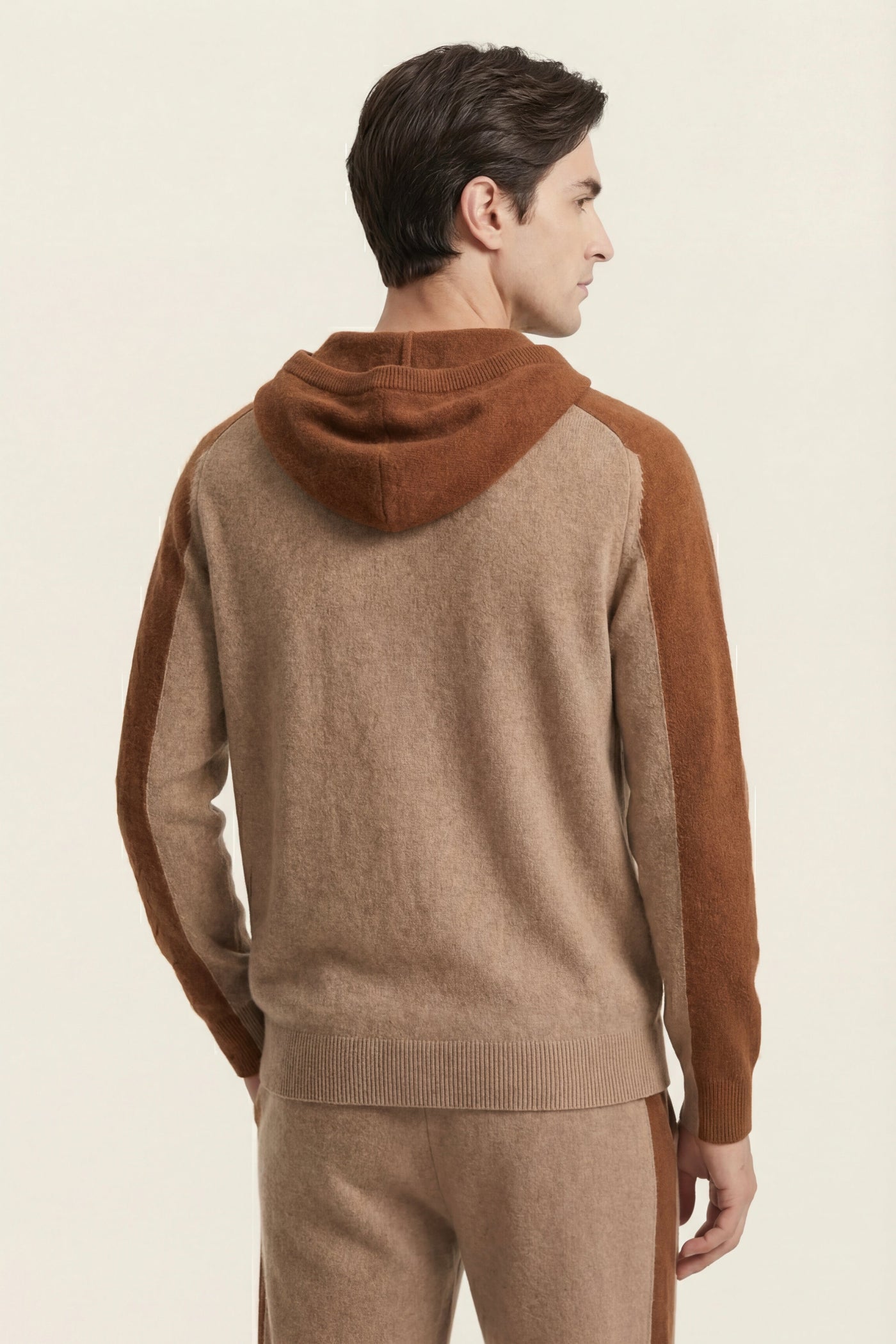 Conjunto de Firma Beige con Capucha