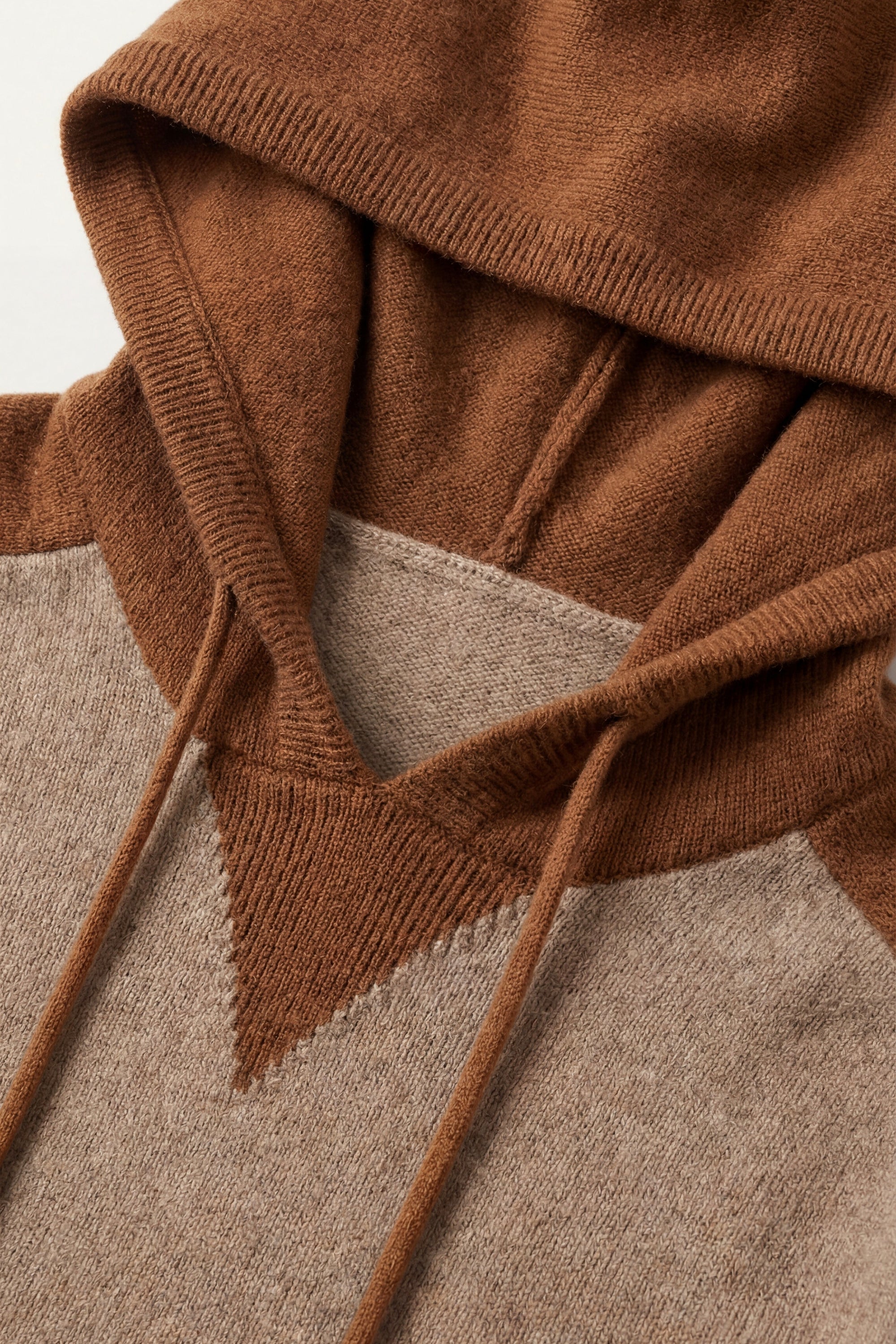 Conjunto de Firma Beige con Capucha
