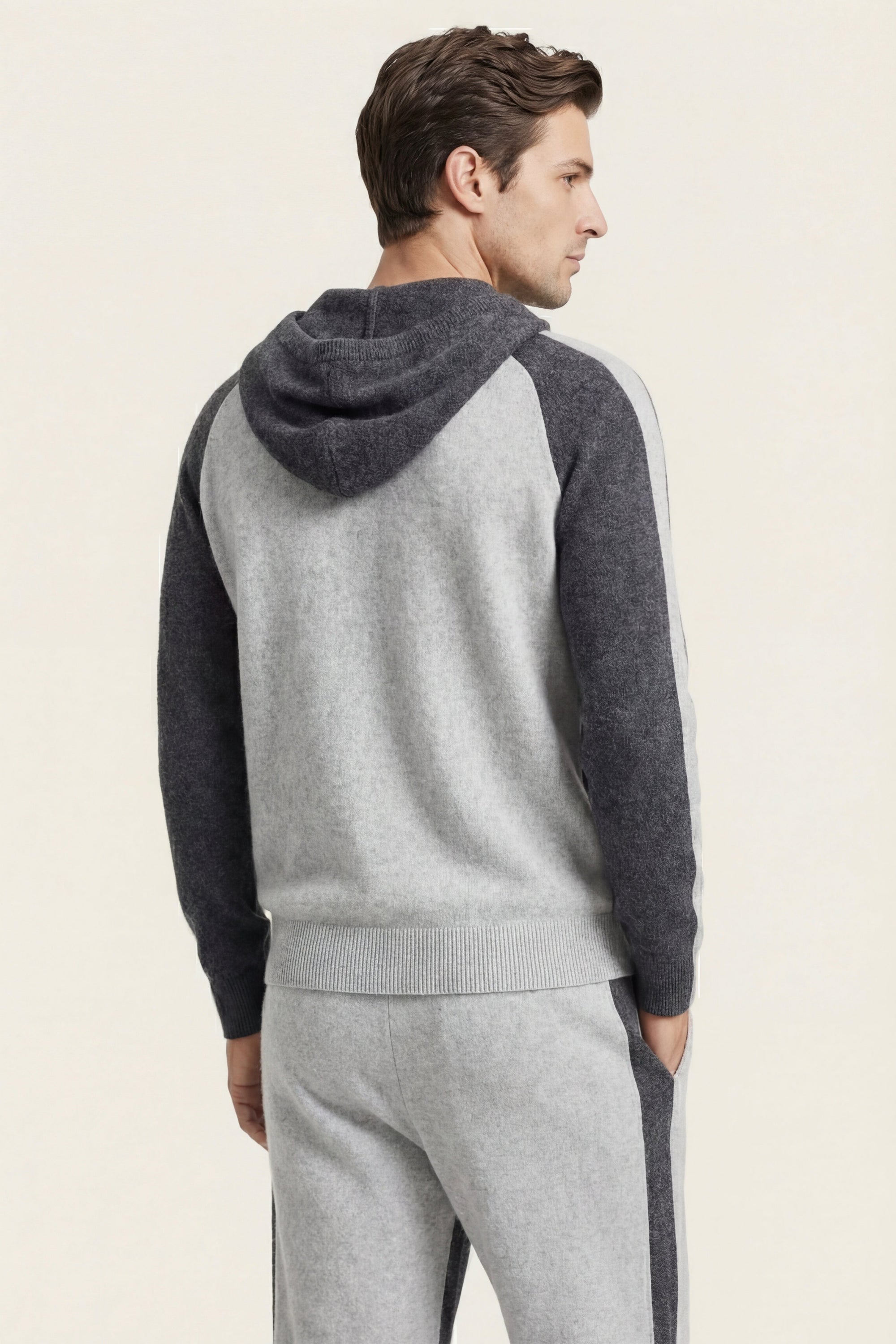 Conjunto de Firma Gris con Capucha