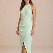 Vestido midi plisado con escote halter