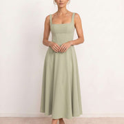 Vestido midi con escote cuadrado