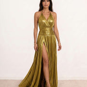 Vestido largo plisado con escote halter