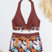 Bikini con short de tiro medio y top halter