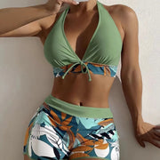 Bikini con short de tiro medio y top halter