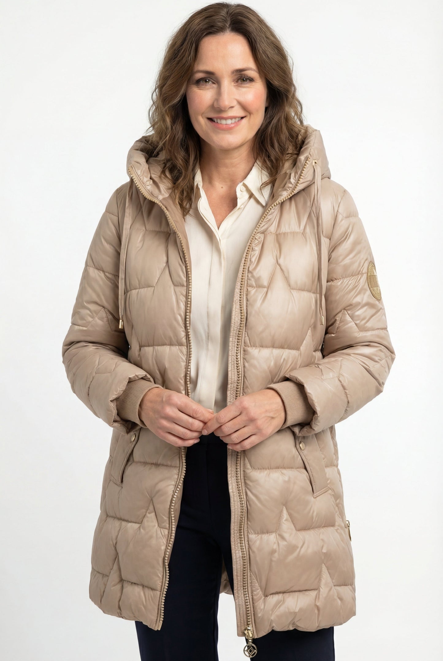 Lina | Chaqueta acolchada larga y cálida con capucha amplia