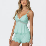 Conjunto lencero con encaje