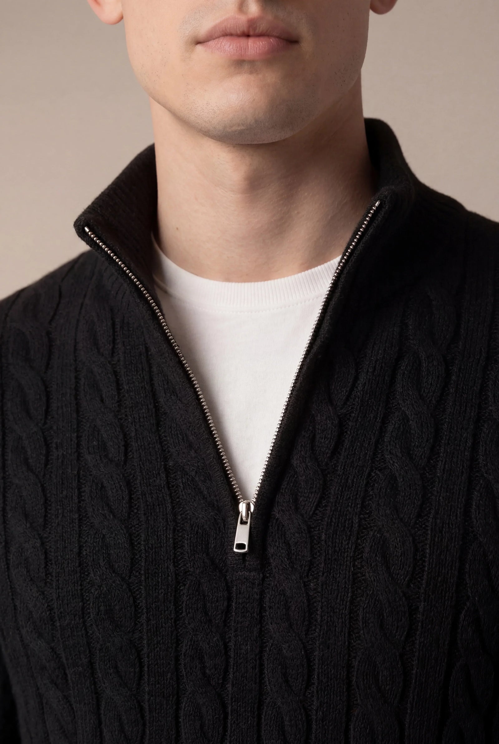 Sero Zip Knit Black