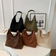 Bolso hobo de piel suave