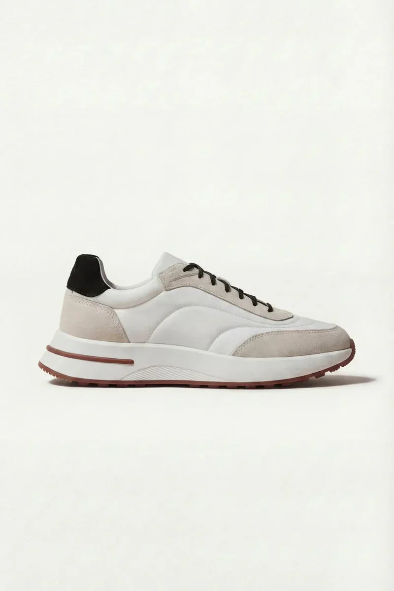 Sneaker White