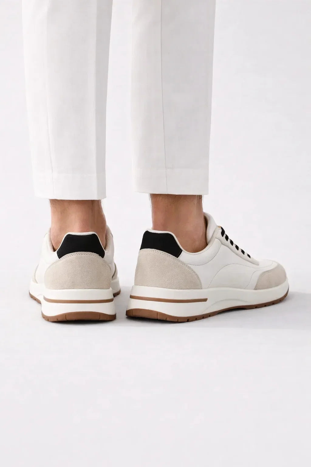 Sneaker White